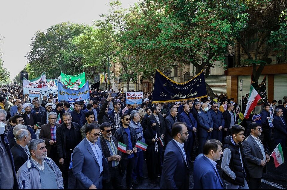 پیام قدردانی استاندار آذربایجان شرقی از حضور گسترده مردم استان در راهپیمایی ۱۳ آبان