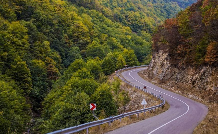 اراده جمعی ملی و محلی برای ساخت کریدورهای مواصلاتی در آذربایجان چندان وجود ندارد