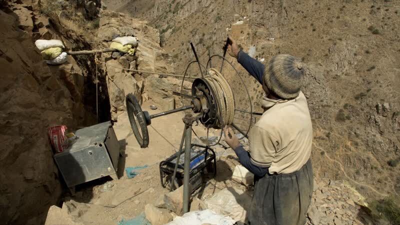 پوستر مستند “جویندگان” رونمایی شد