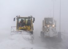 ۵۰ روستای آذربایجان‌شرقی در محاصره برف / راهداران درحال بازگشایی مسیرها هستند