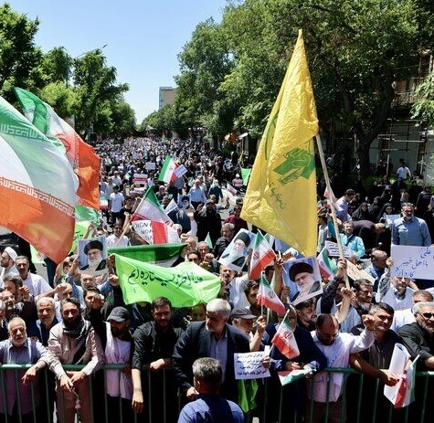 مردم تبریز در راهپیمایی جمعه خشم از آرمان های فلسطین حمایت کردند