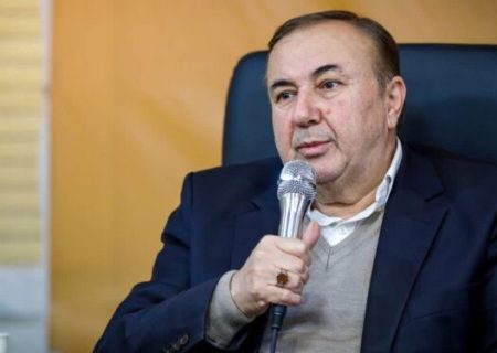 نماینده تبریز در مجلس: آسفالت‌ریزی آزادراه تبریز-زنجان با این روند تا آبان هم تمام نمی‌شود