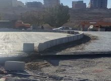 اجرای پروژه جدول‌گذاری با هدف ساماندهی ترافیکی و ایمن‌سازی دوربرگردان بلوار دوکمال