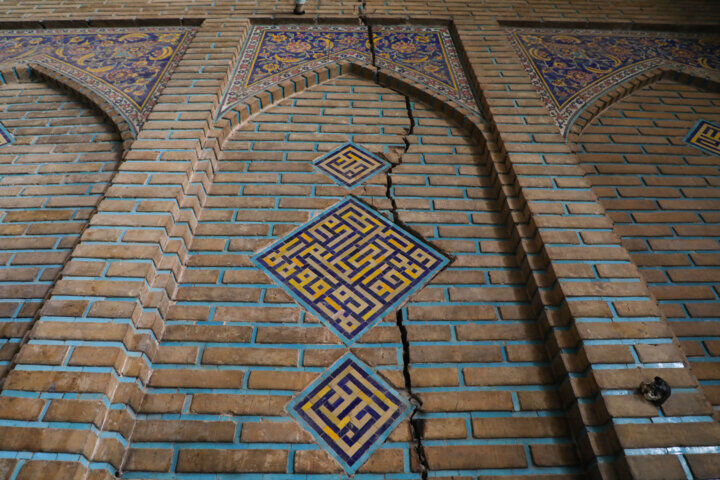 خطر فرونشست زمین در تبریز را جدی بگیریم