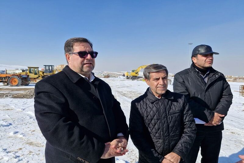احداث خط ریلی دانشگاه شهید مدنی به آذرشهر برای کاهش بارترافیکی این مسیر ضروری است