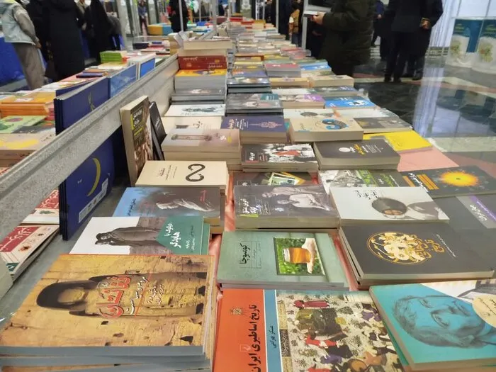 ناشران استانی در نمایشگاه کتاب آذربایجانغربی درخشیدند