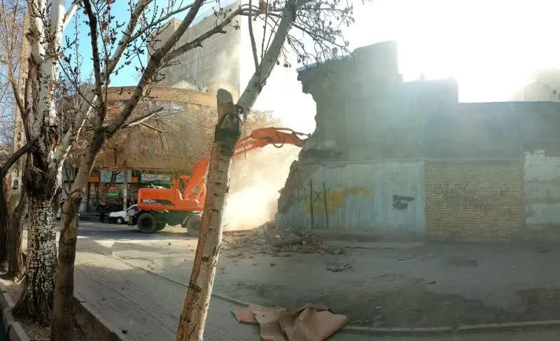 بازگشایی ورودی بارون آواک، گامی دیگر از منطقه ۴ برای تسهیل ترافیک قلب تبریز