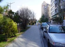 تداوم بازپیرائی جاده ائل گلی توسط شهرداری منطقه ۲