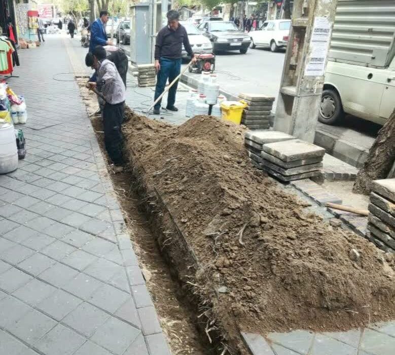 احداث شبکه آب خام در خیابانهای منجم و حجتی با پیشرفت ۶۰ درصدی