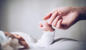 کاهش اضطراب زایمان با رویکردهای علمی و همراهی خانواده