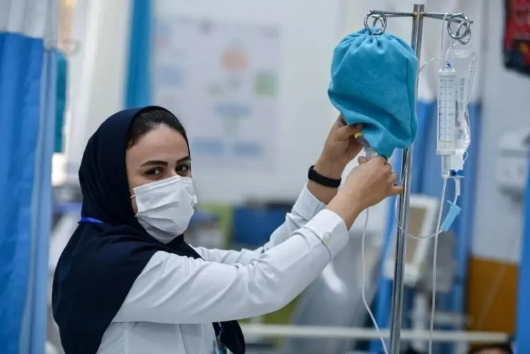 برنامه تامین اجتماعی برای جبران خدمات پزشکان و پرستاران